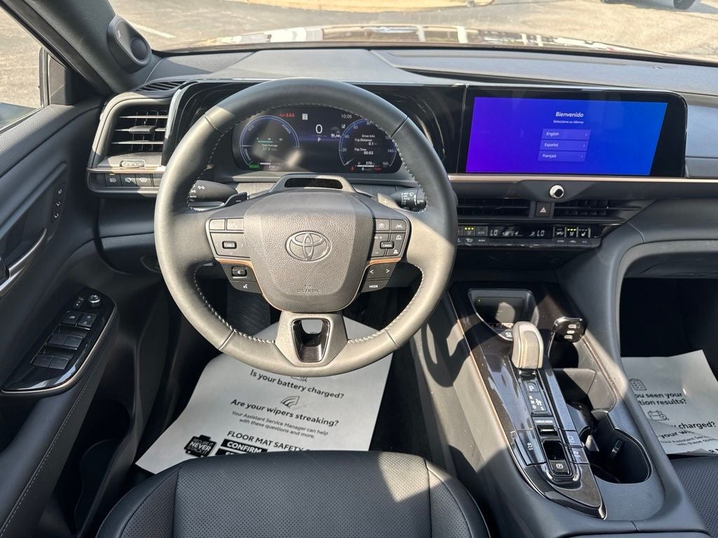 2025 Toyota Crown Signia Limited