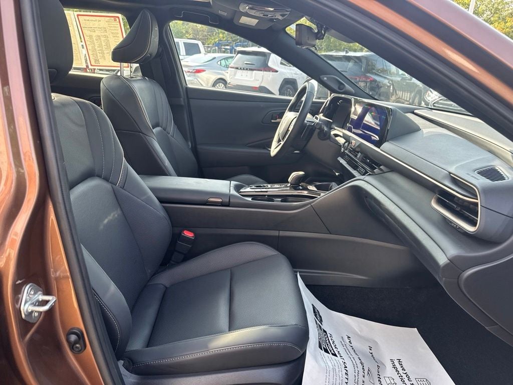 2025 Toyota Crown Signia Limited