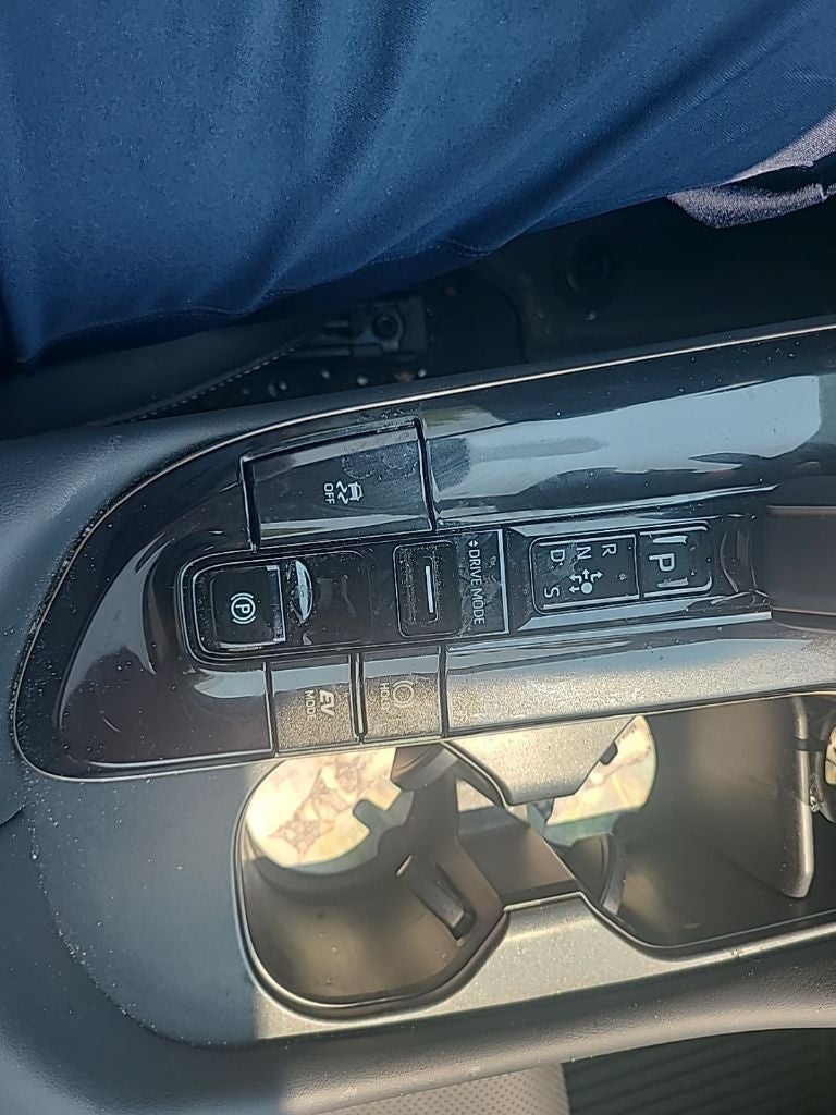 2025 Toyota Crown Signia Limited