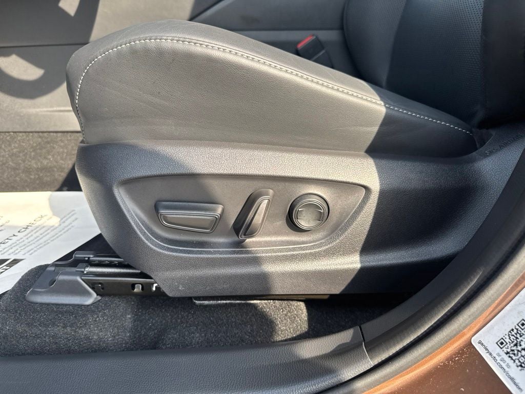 2025 Toyota Crown Signia Limited
