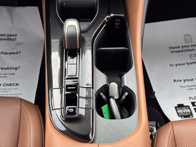 2025 Toyota Crown Signia Limited