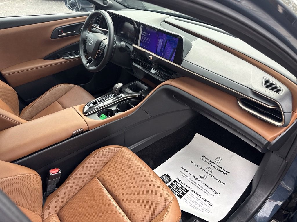 2025 Toyota Crown Signia Limited