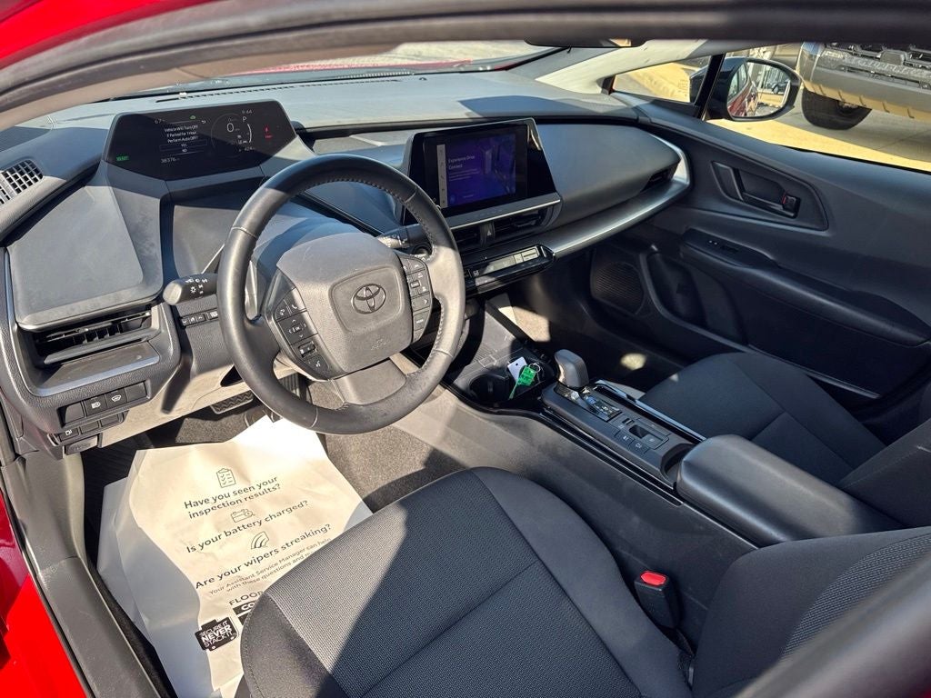 2025 Toyota Prius LE
