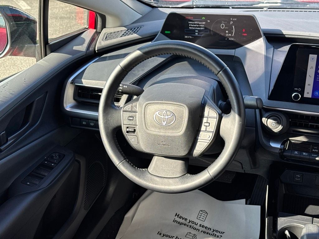 2025 Toyota Prius LE