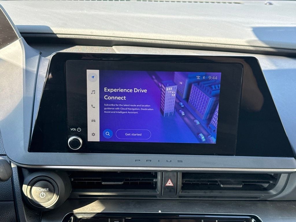 2025 Toyota Prius LE