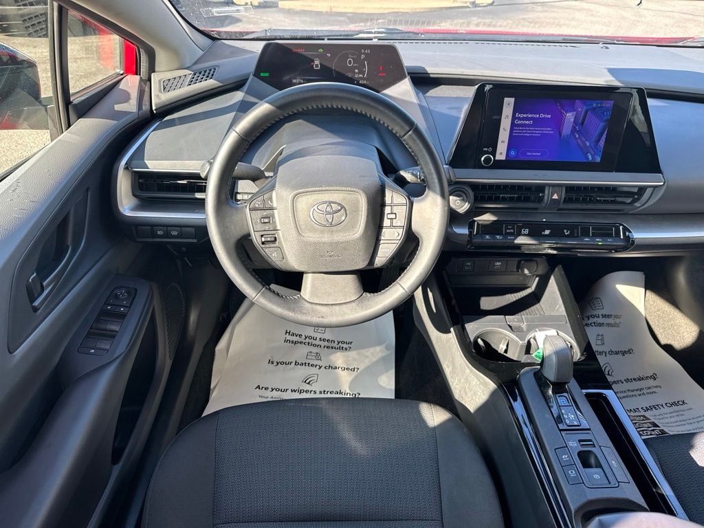 2025 Toyota Prius LE