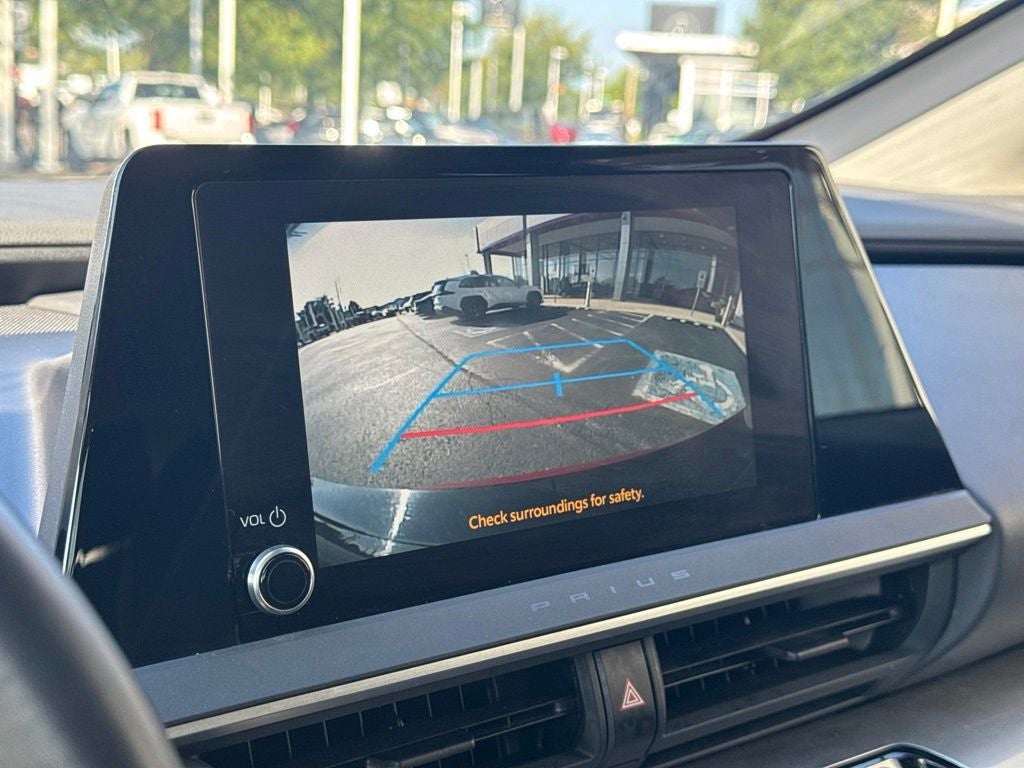 2025 Toyota Prius LE