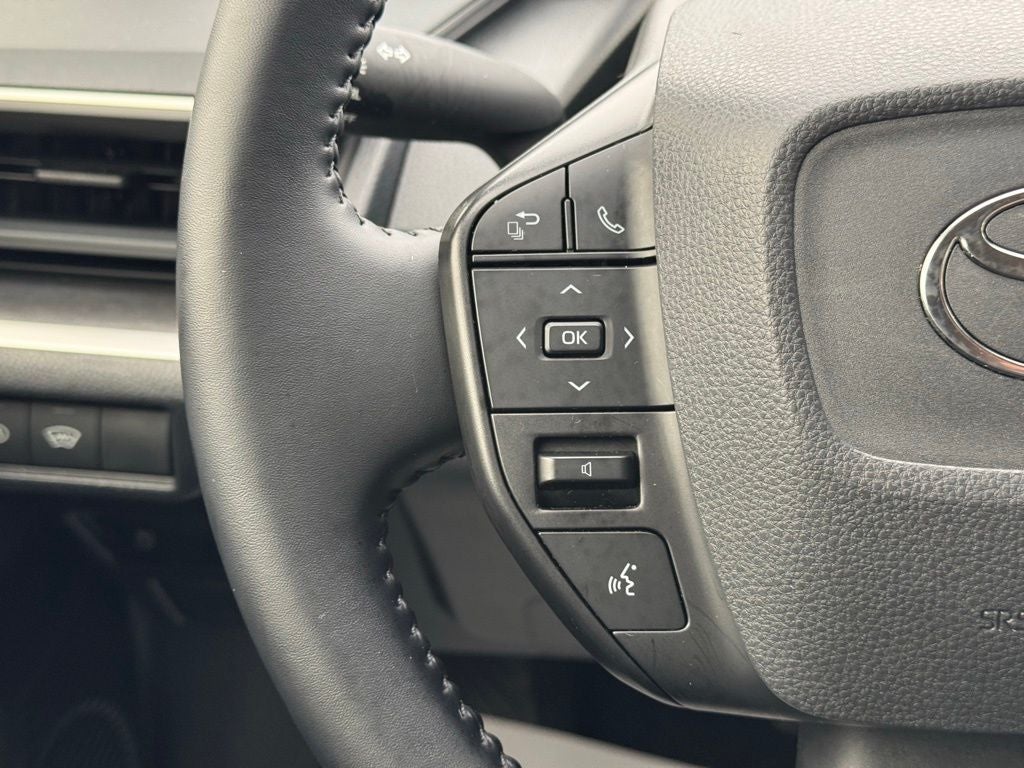 2025 Toyota Prius LE