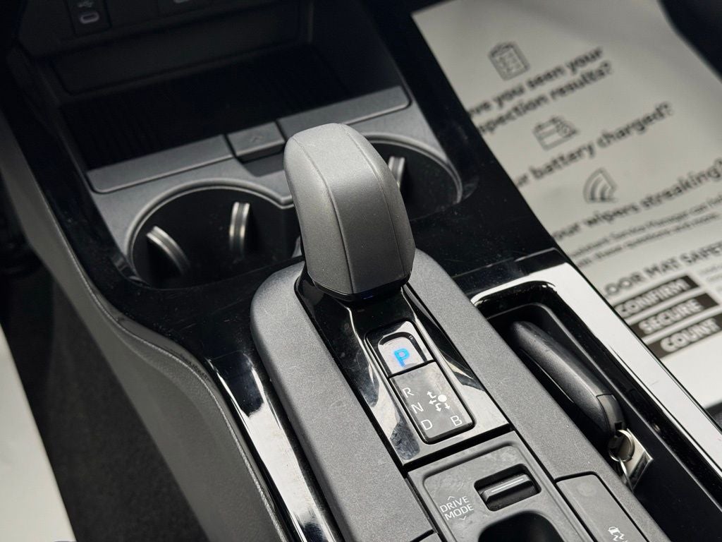 2025 Toyota Prius LE