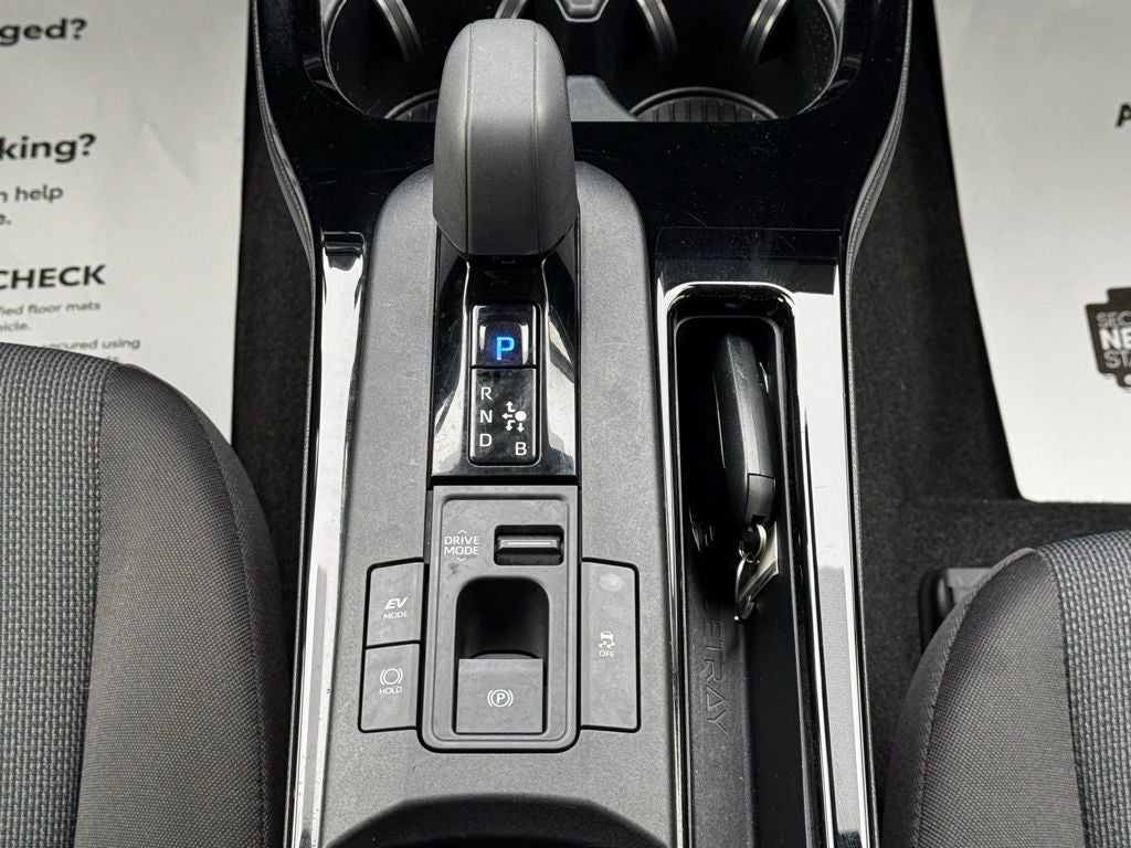 2025 Toyota Prius LE