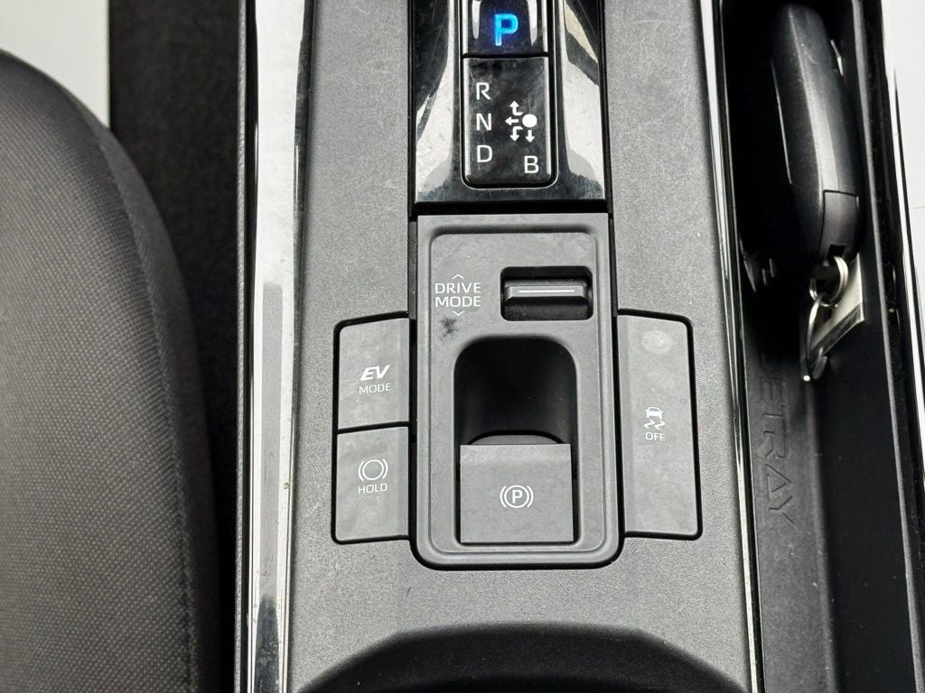 2025 Toyota Prius LE