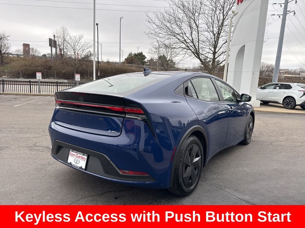 2025 Toyota Prius LE