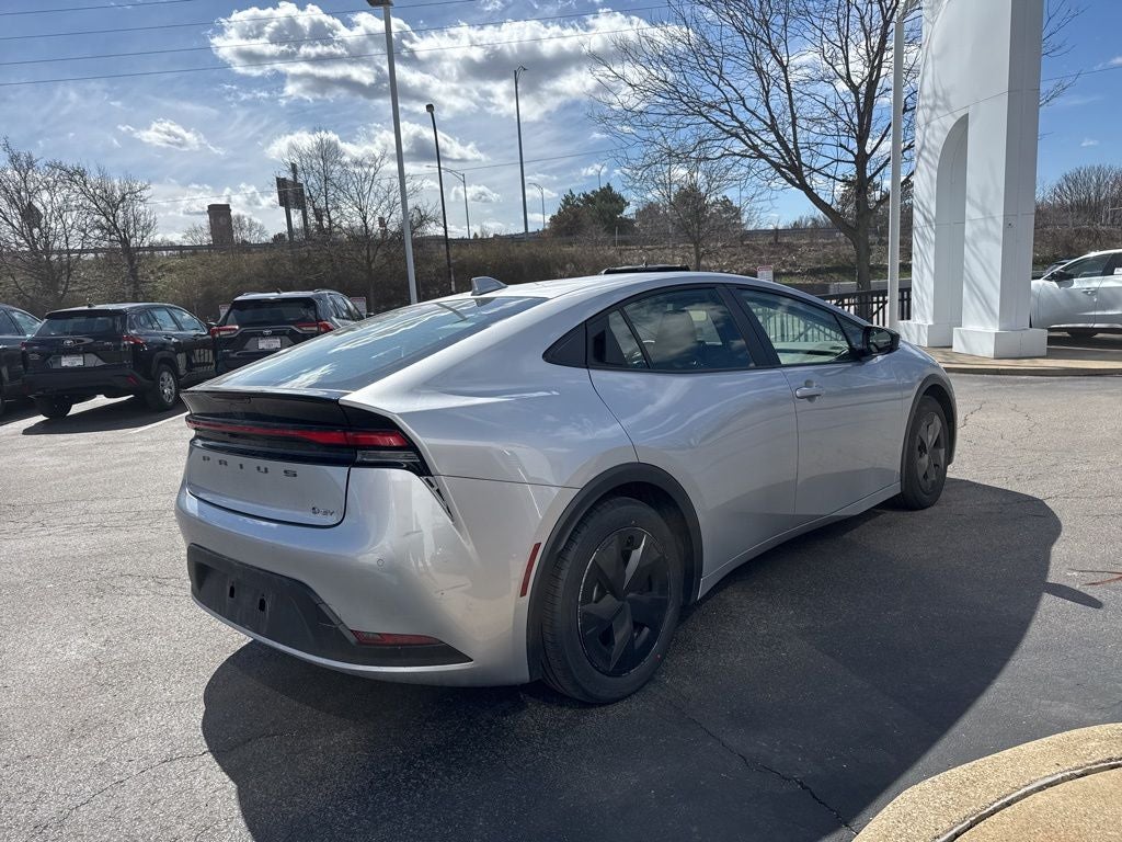 2025 Toyota Prius LE