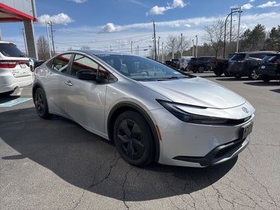 2025 Toyota Prius LE