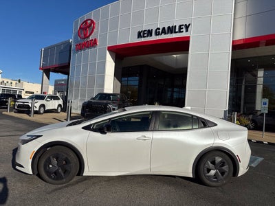 2023 Toyota Prius LE