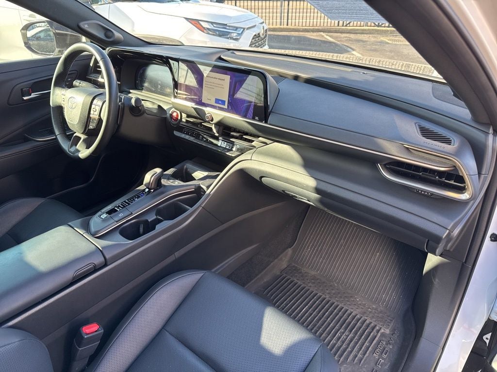 2023 Toyota Crown Platinum