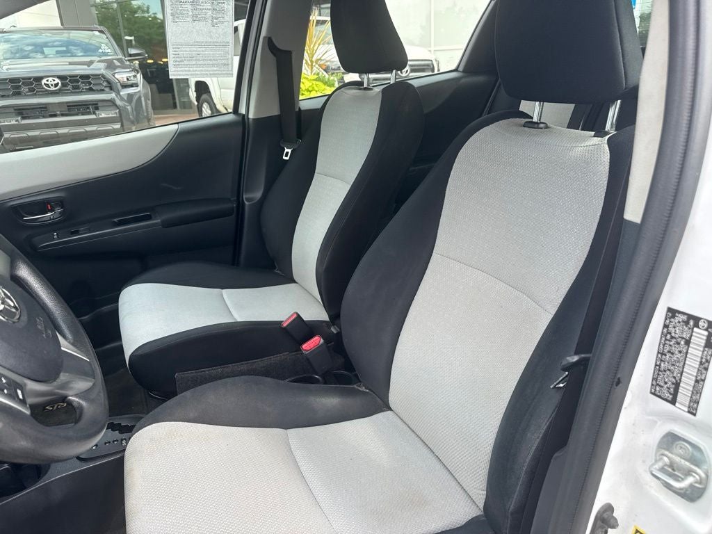 2012 Toyota Yaris LE
