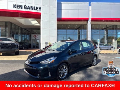 2017 Toyota Prius v Five