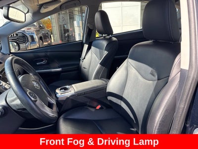 2017 Toyota Prius v Five