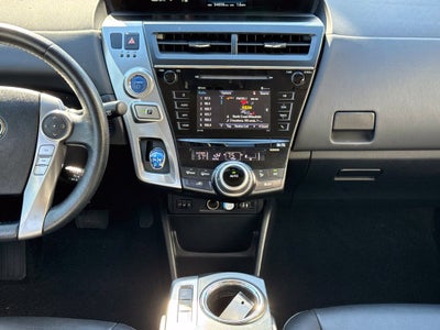 2017 Toyota Prius v Five