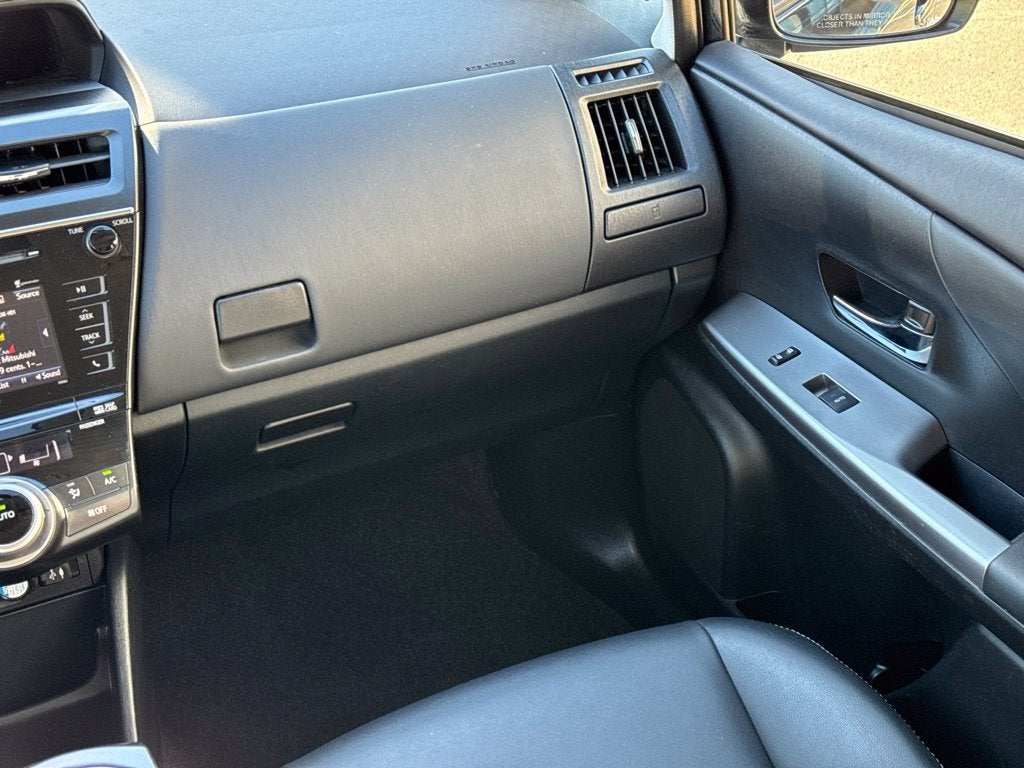 2017 Toyota Prius v Five