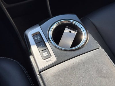 2017 Toyota Prius v Five