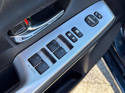 2017 Toyota Prius v Five