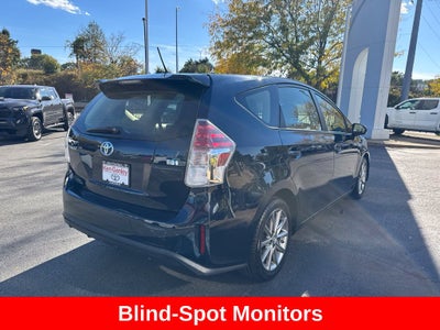 2017 Toyota Prius v Five