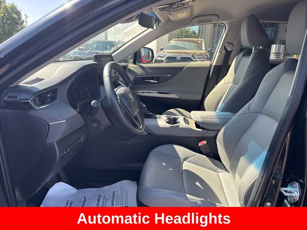 2022 Toyota Venza XLE