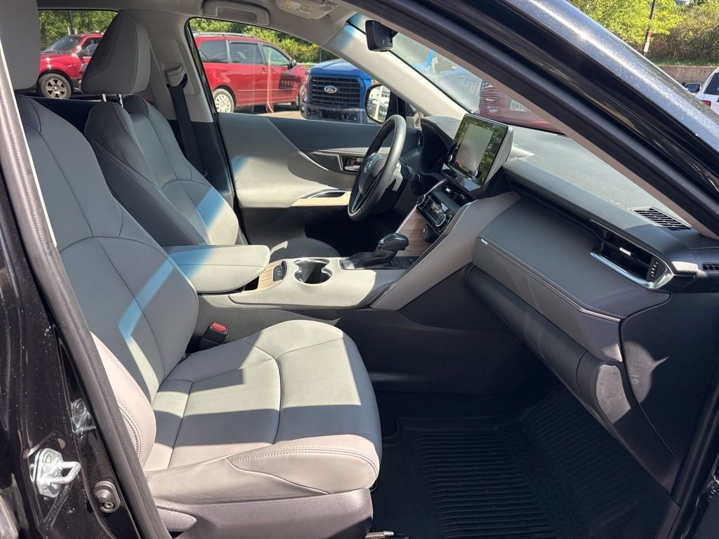 2022 Toyota Venza XLE