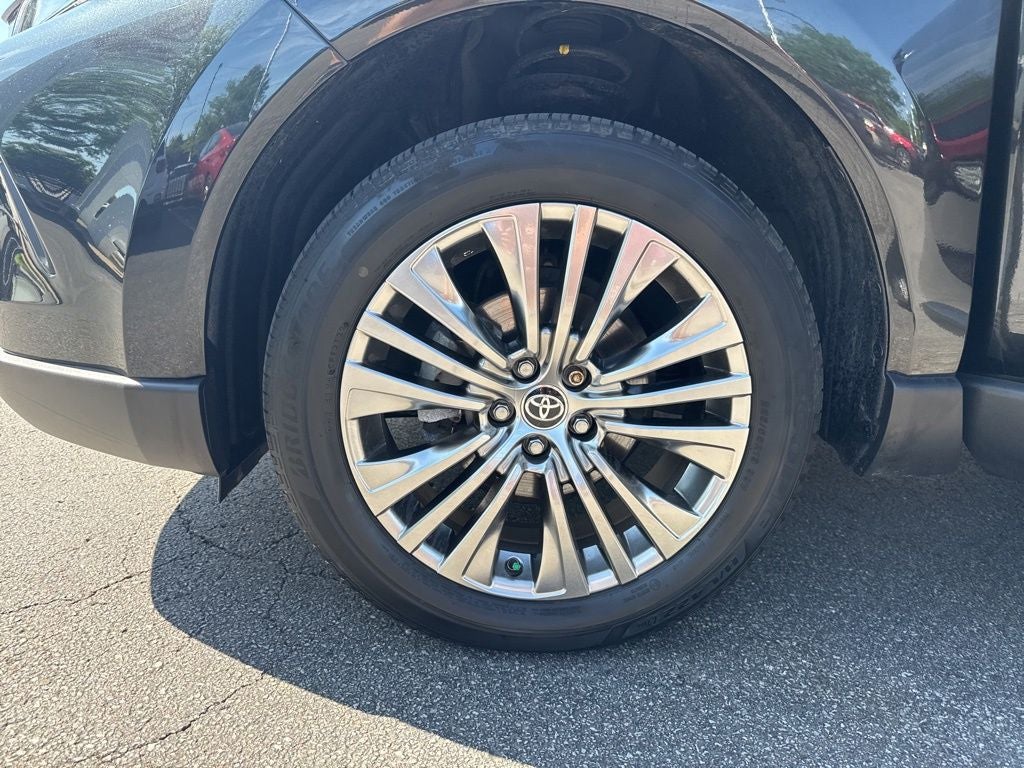 2022 Toyota Venza XLE