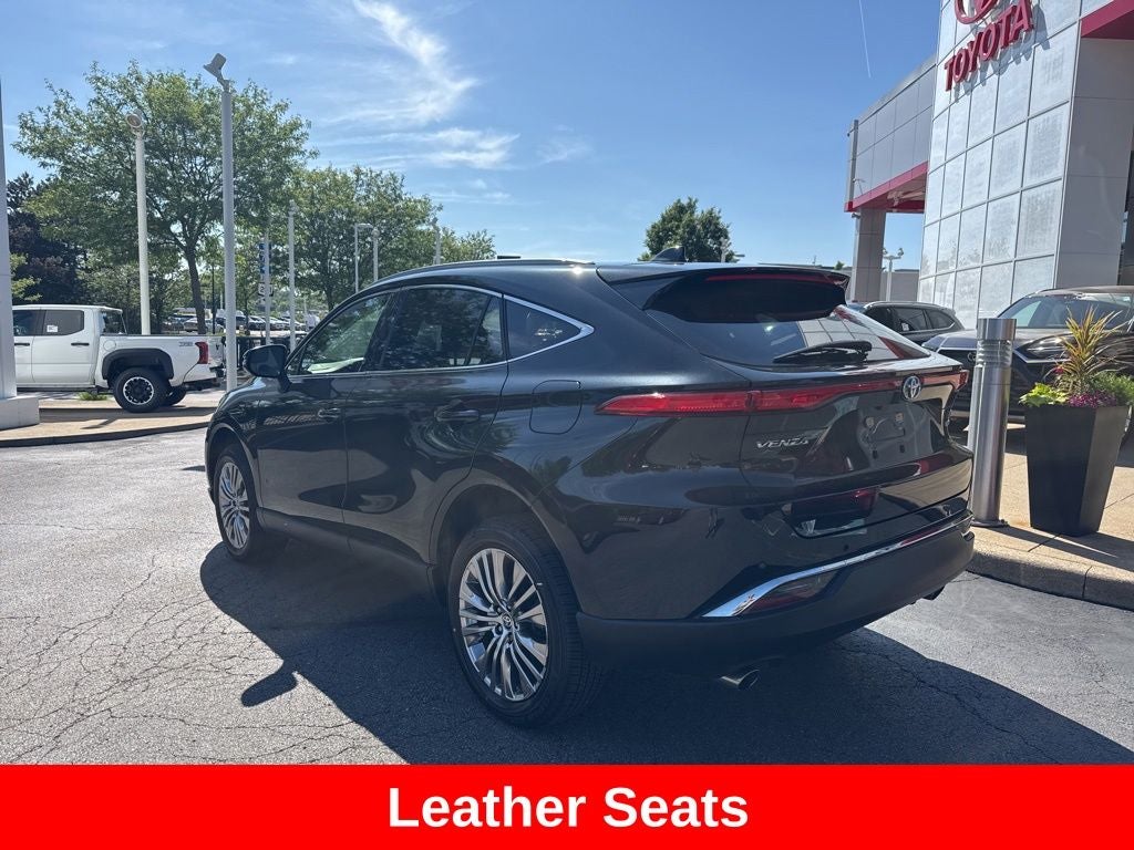 2022 Toyota Venza XLE