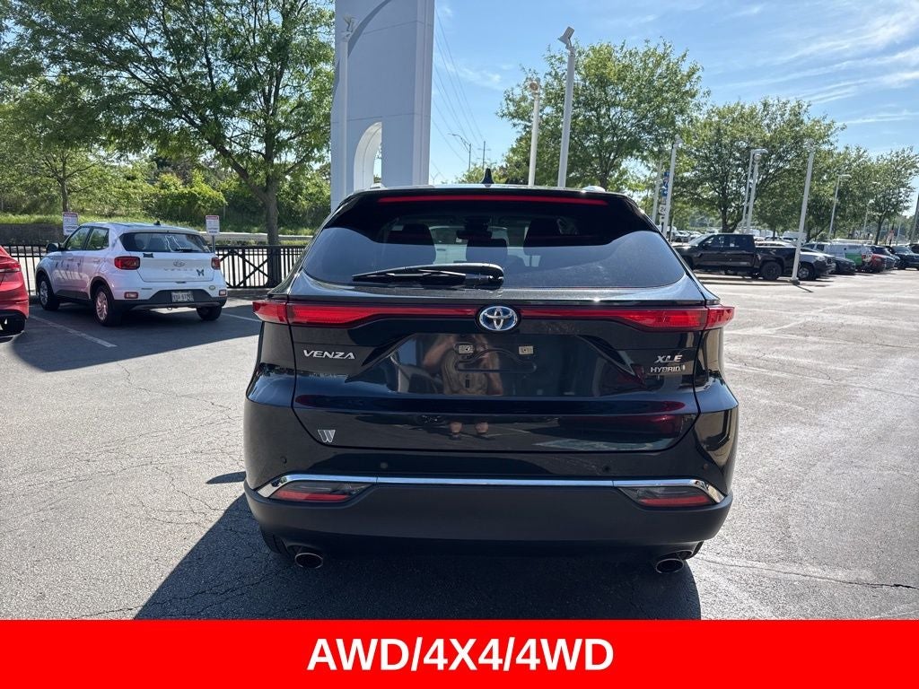 2022 Toyota Venza XLE