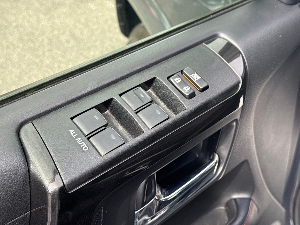 2024 Toyota 4Runner TRD Off-Road