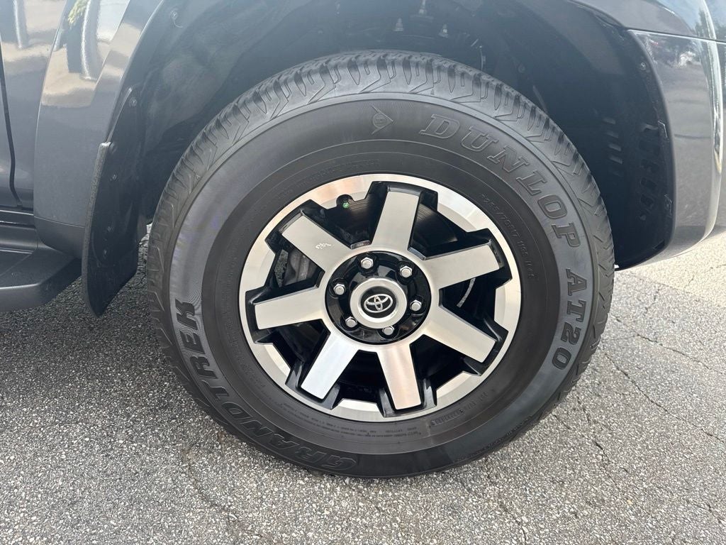 2024 Toyota 4Runner TRD Off-Road