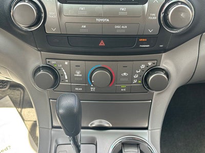 2010 Toyota Highlander Base