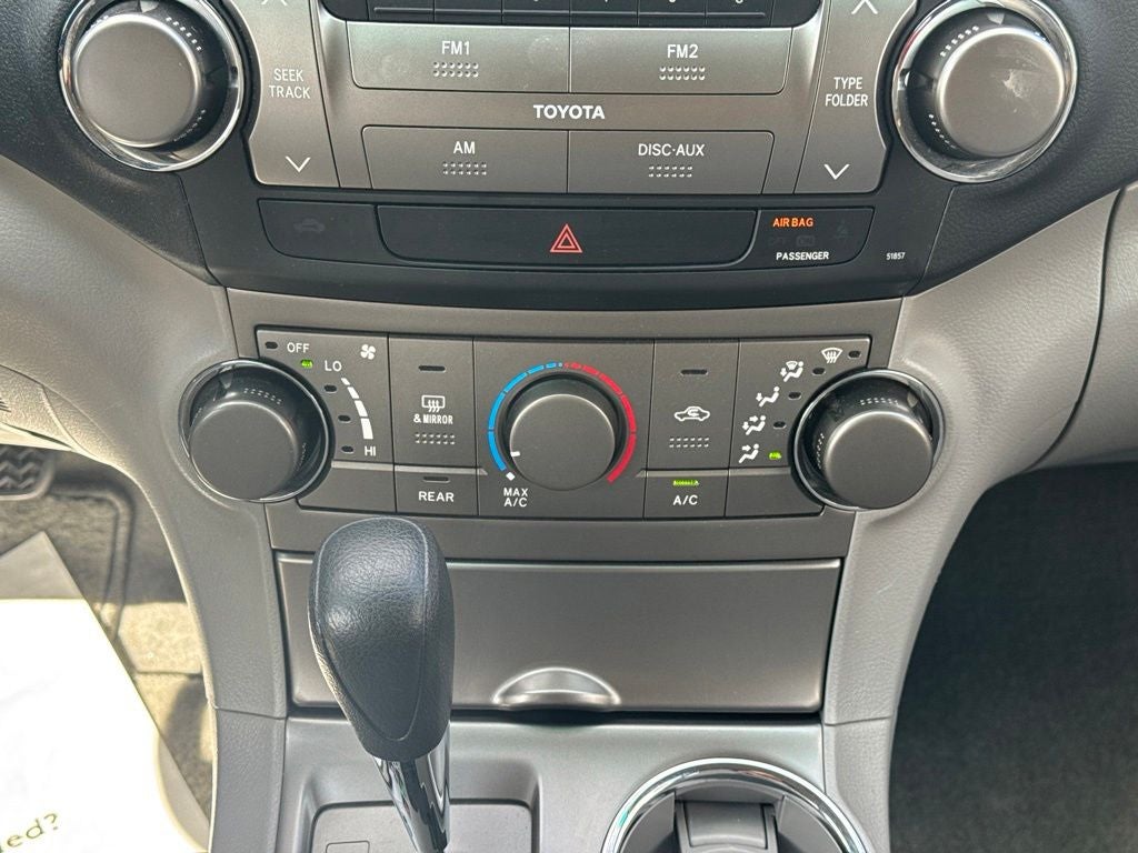2010 Toyota Highlander Base