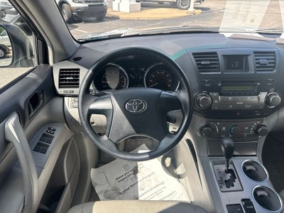 2010 Toyota Highlander Base