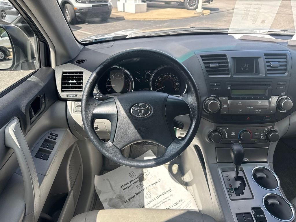 2010 Toyota Highlander Base