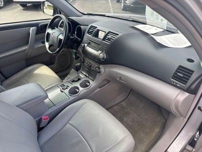 2010 Toyota Highlander Base