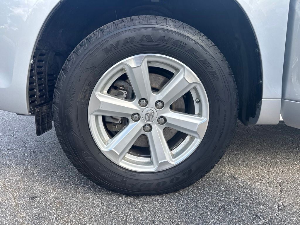 2010 Toyota Highlander Base