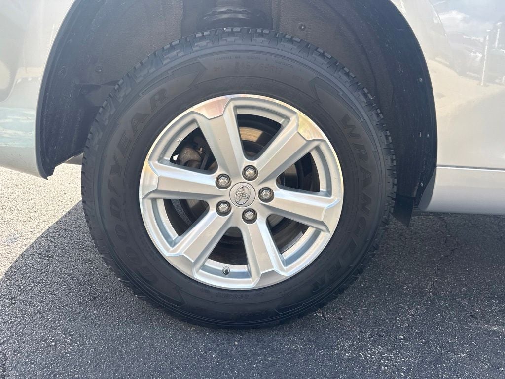 2010 Toyota Highlander Base