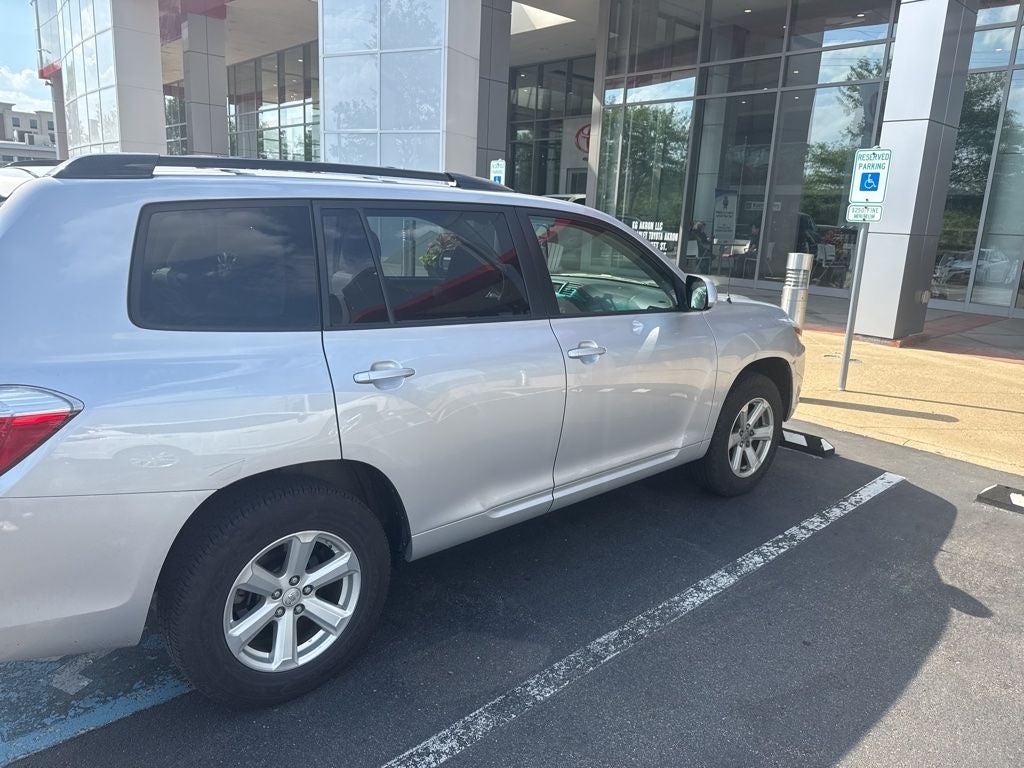 2010 Toyota Highlander Base