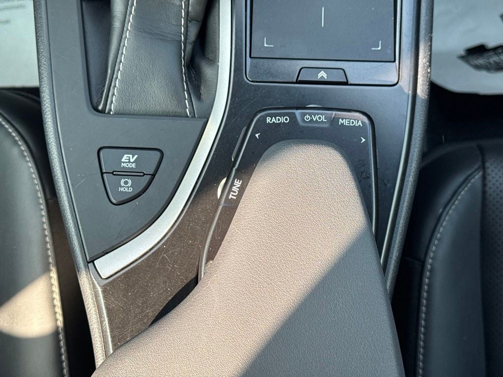 2020 Lexus UX 250h Base