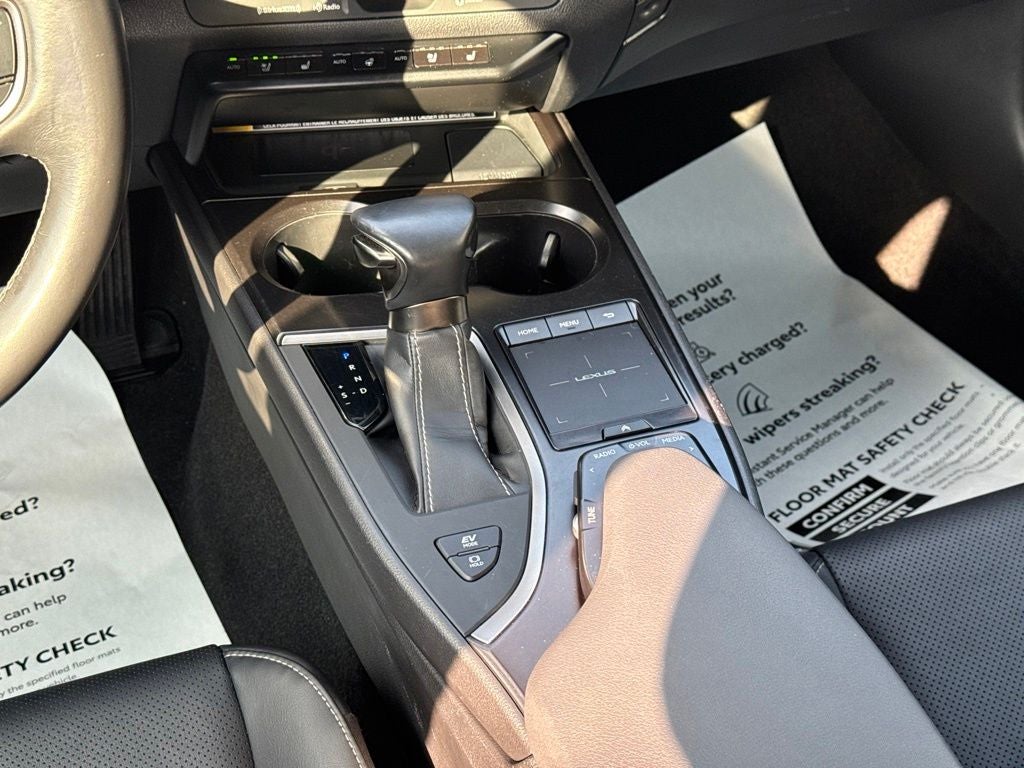 2020 Lexus UX 250h Base