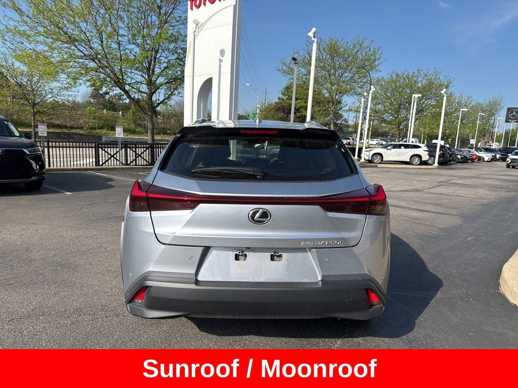 2024 Lexus UX 250h Base