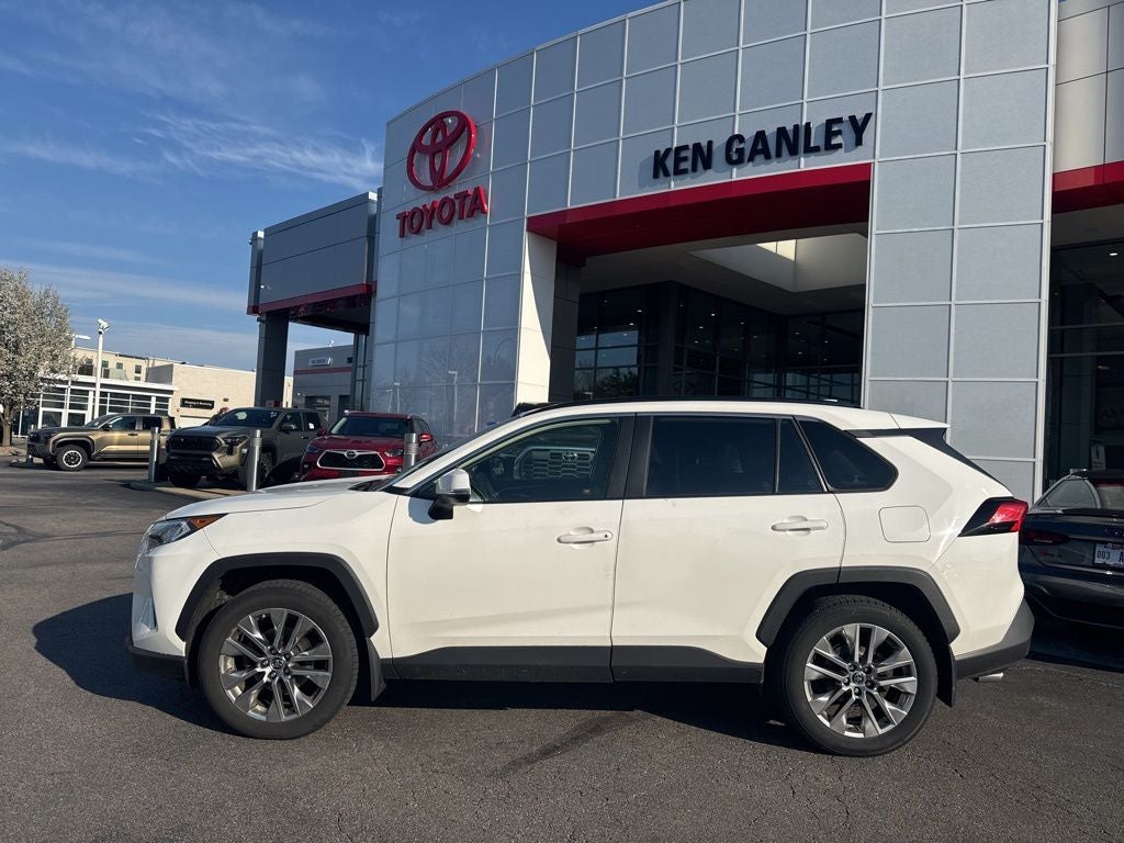 2019 Toyota RAV4 XLE Premium