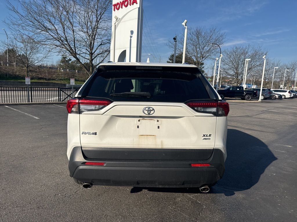 2019 Toyota RAV4 XLE Premium