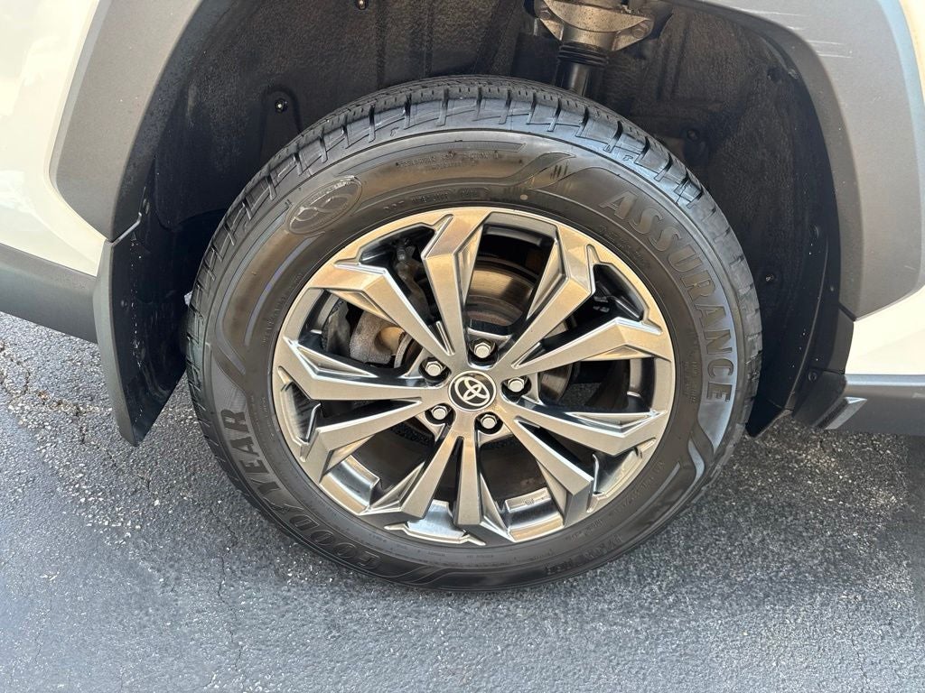 2023 Toyota RAV4 Hybrid XLE Premium