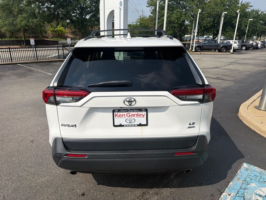 2019 Toyota RAV4 LE